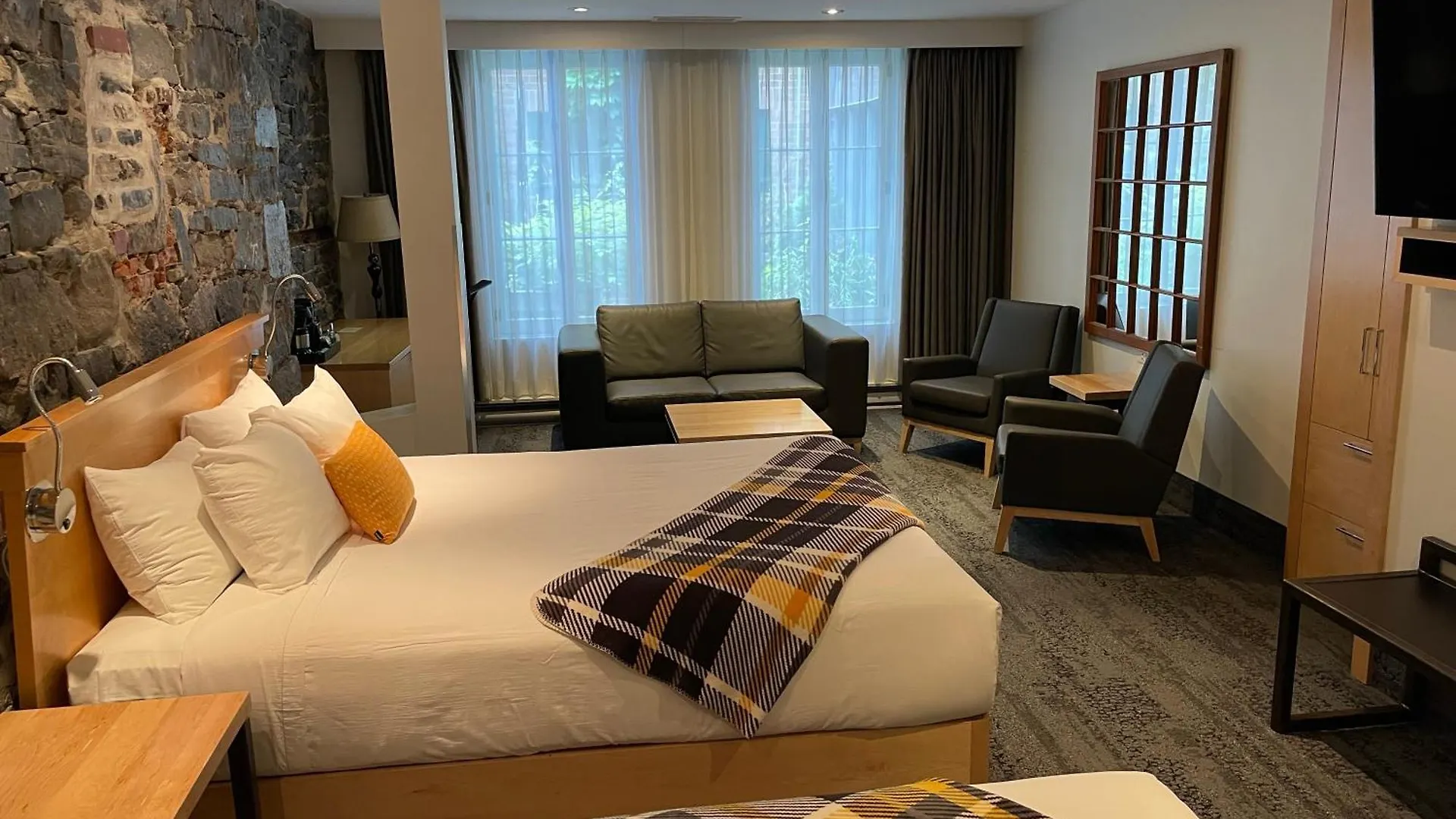 Hotel Du Vieux Quebec  Quebeque